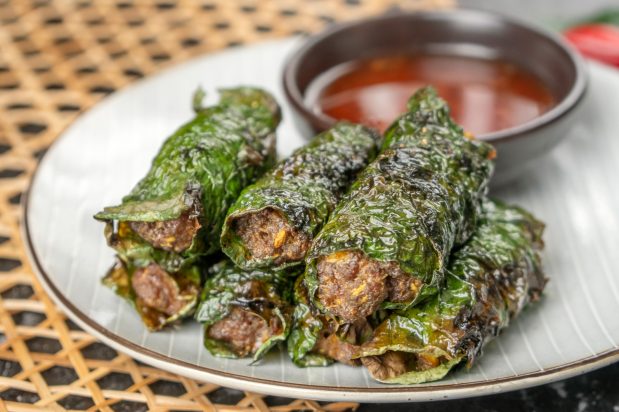 R02461_Grilled_Beef_in_Betel_Leaf-3-619x412-1