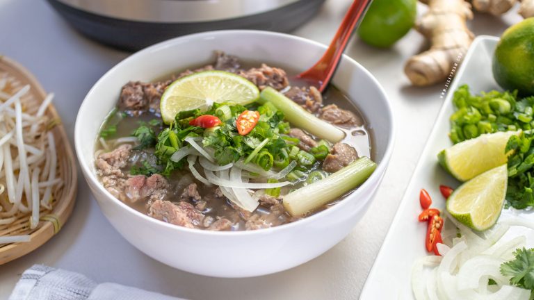 Vietnamese-Beef-Noodle